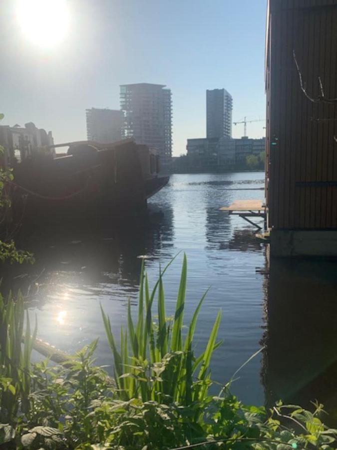 Ferienwohnung Beautiful Amstel Houseboat Amsterdam Exterior foto